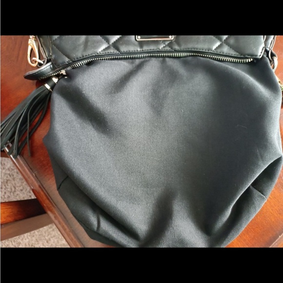 Liz Claiborne Black Quilted Shoulder Bag - Picture 8 of 8